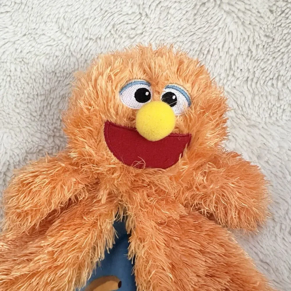 Gund Ms. Rachel Herbie Huggable Lovey Toy Plush Orange Blue Banana Print